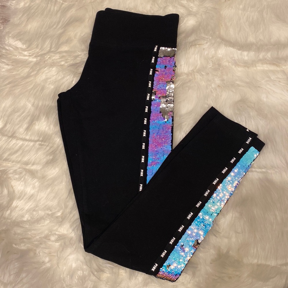 VS yoga pants